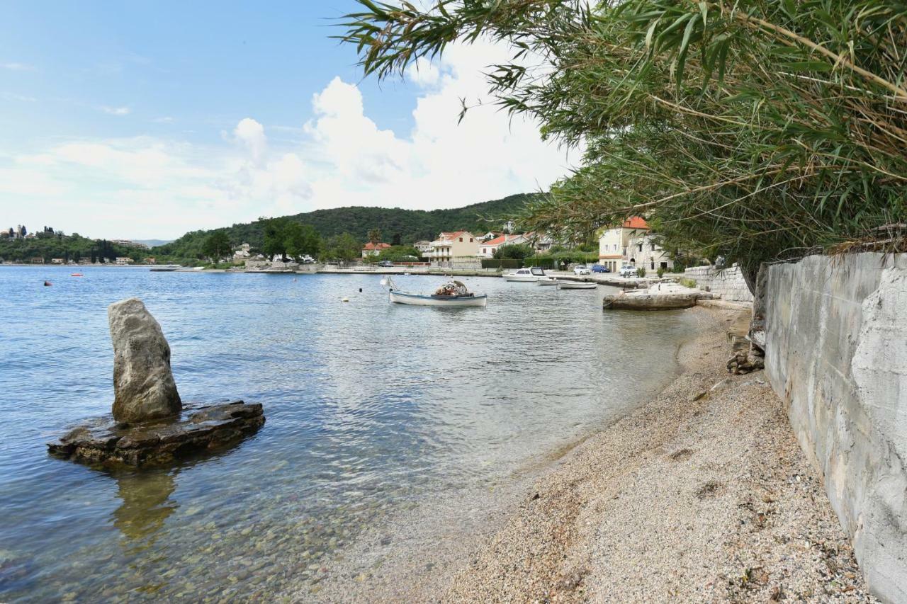 Hajdi Villa Kamenari Eksteriør billede